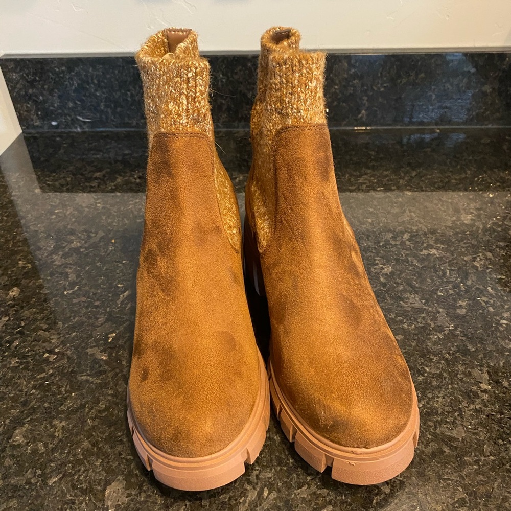 Stylish Tan Ankle Boots for Women